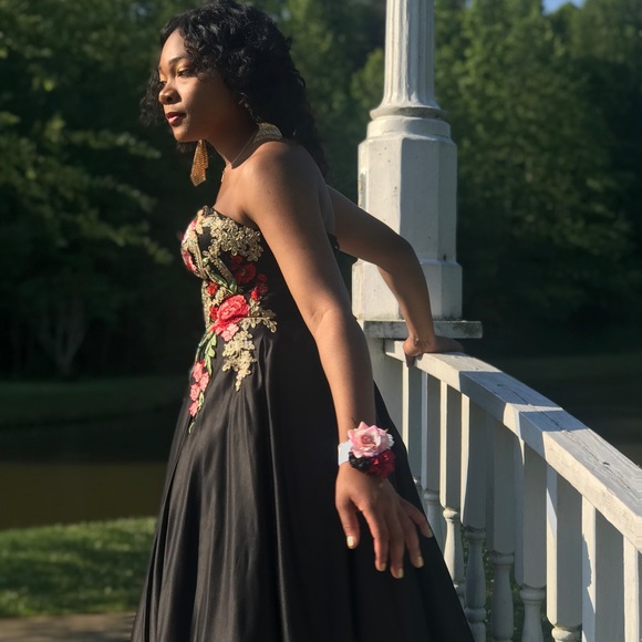 PROM DRESS✨ - Picture 5 of 5